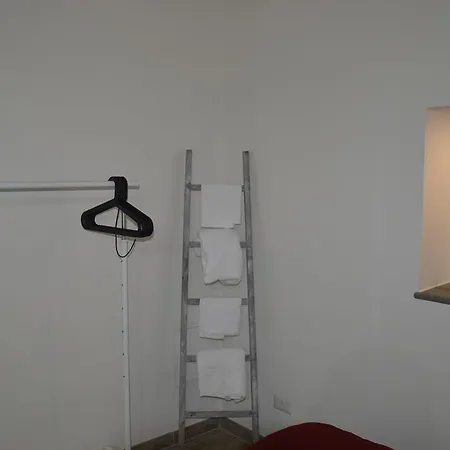 Galileo Galilei Apartment *